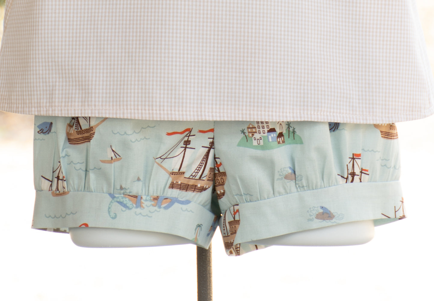 Pirate banded shorts